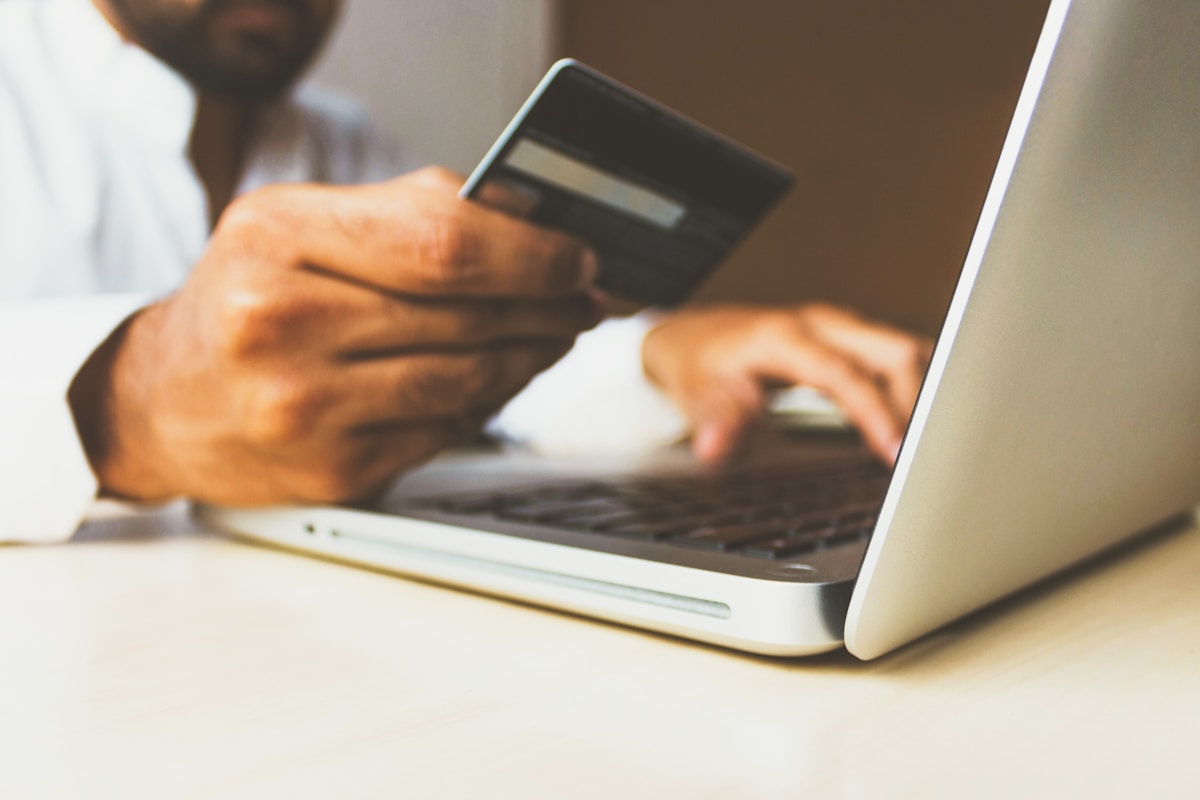 Reducing Cart Abandonment with Fast Delivery Options